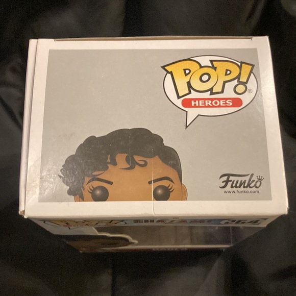 5 for $25 ✨ Shazam! Darla Funko POP!  #264 - Picture 2 of 9